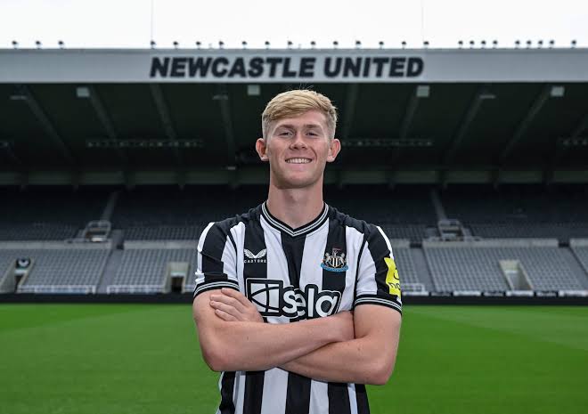Lewis Hall (Newcastle United) 
